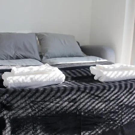 Elegant November 1 Apartman *